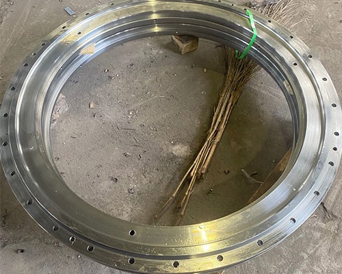 億欣源法蘭加工公司：鍛件火焰表面淬火的缺點(diǎn)是什么？